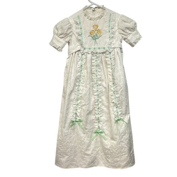 Girl's Vintage Handmade White Lace Floral Embroidered Long Dress - Picture 1 of 9